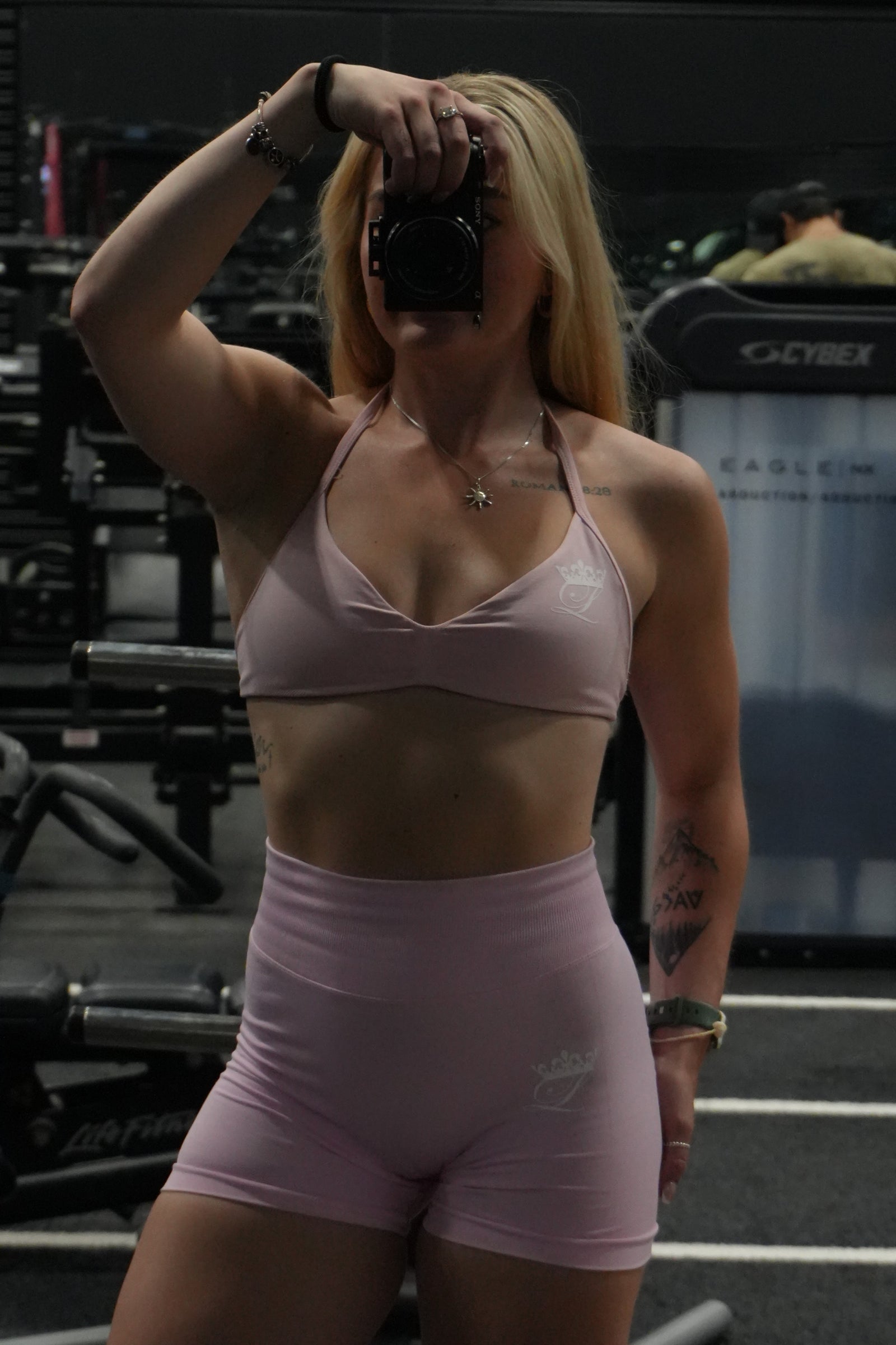 Short Scrunch Rose