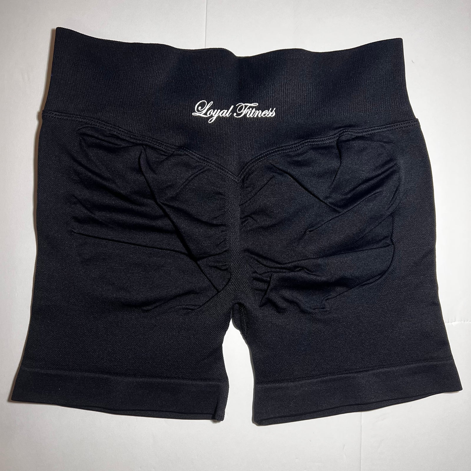 Short Scrunch Noir