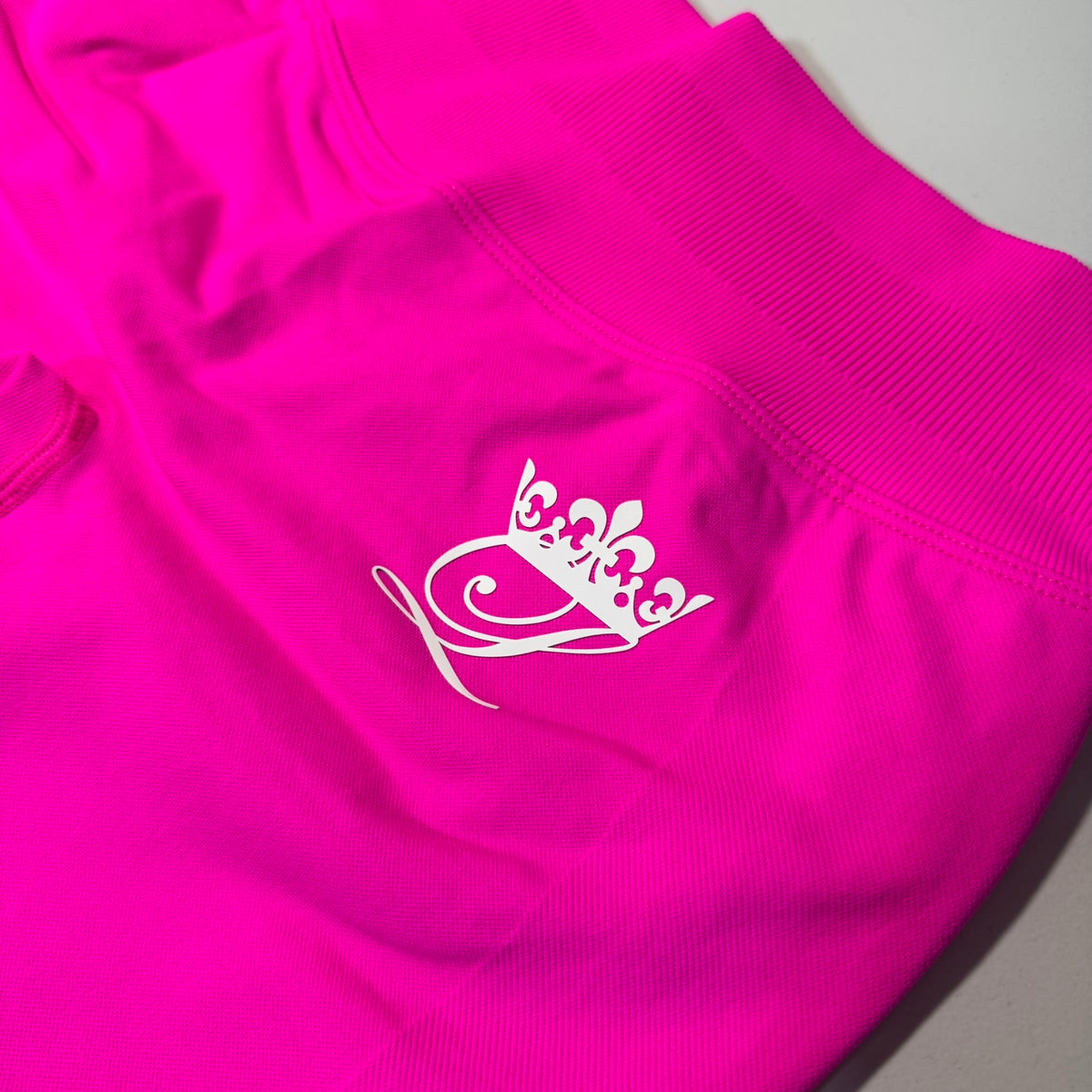 Short Scrunch Bright Fuschia