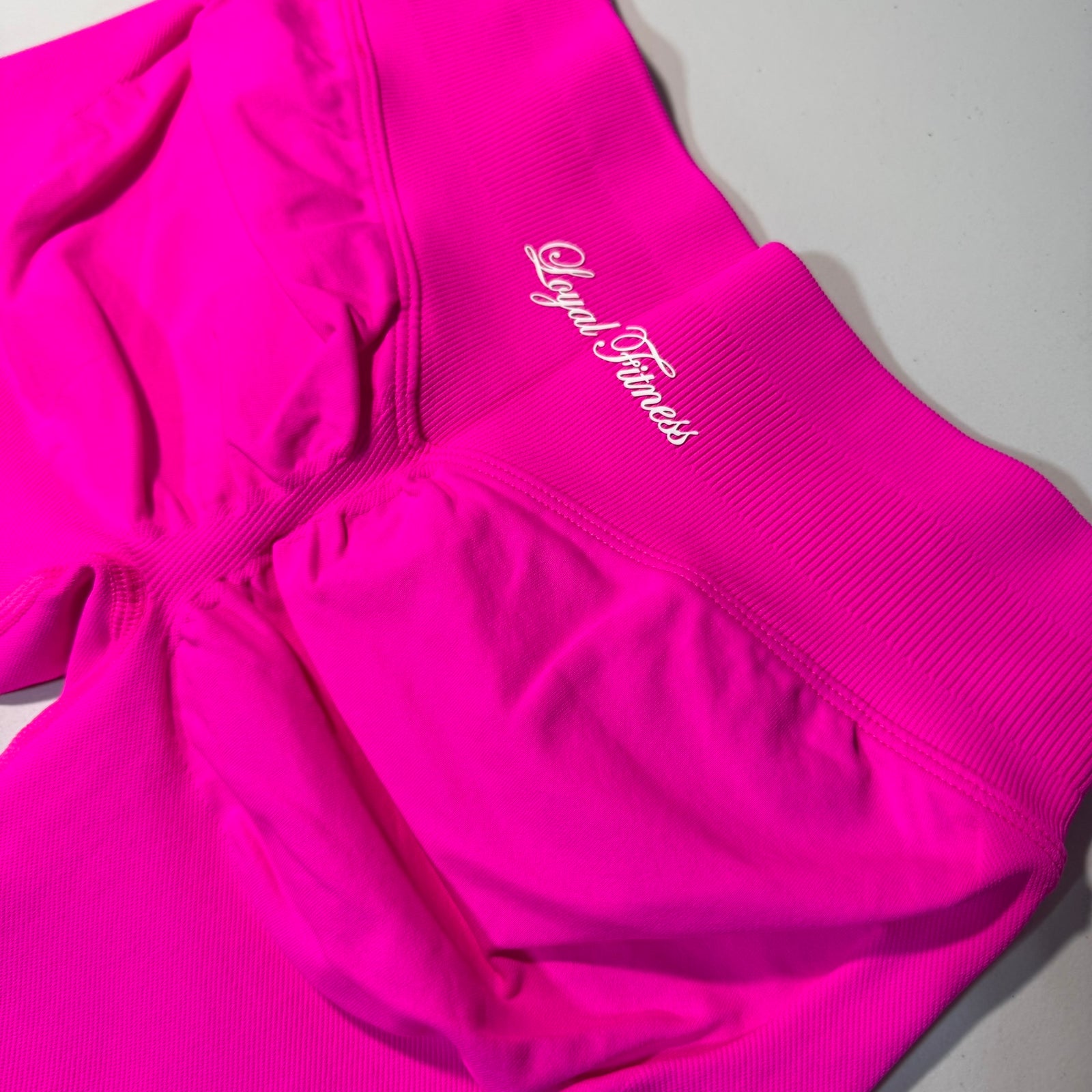 Short Scrunch Bright Fuschia